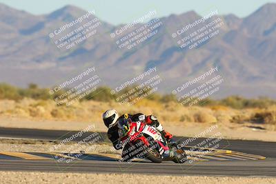 media/Jan-11-2025-CVMA (Sat) [[ddeb3f563a]]/Race 13-Amateur Supersport Open/